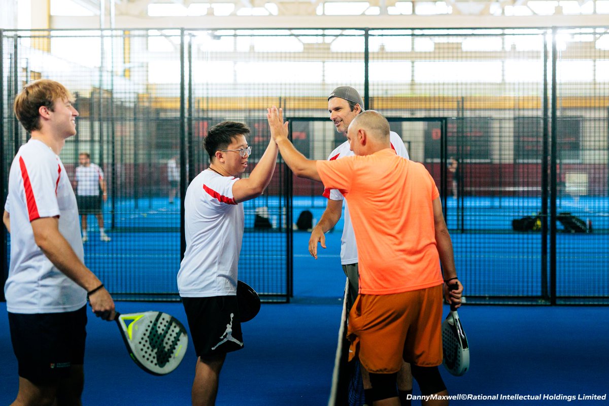 Julien BRECARD (@yuestud) on Twitter photo Le mariage entre #EPTBarcelona et le #Padel est immense.
Ça joue tous les jours, avec toutes les nationalités et le niveau est plutôt bon !
<a href="/Bennyestud/">Benjamin Bruneteaux</a> <a href="/PokerStarsFR/">PokerStarsFR 🔞</a> <a href="/PSSportsFR/">PokerStars Sports FR 🔞</a> Le mariage entre #EPTBarcelona et le #Padel est immense.
Ça joue tous les jours, avec toutes les nationalités et le niveau est plutôt bon !
<a href="/Bennyestud/">Benjamin Bruneteaux</a> <a href="/PokerStarsFR/">PokerStarsFR 🔞</a> <a href="/PSSportsFR/">PokerStars Sports FR 🔞</a>