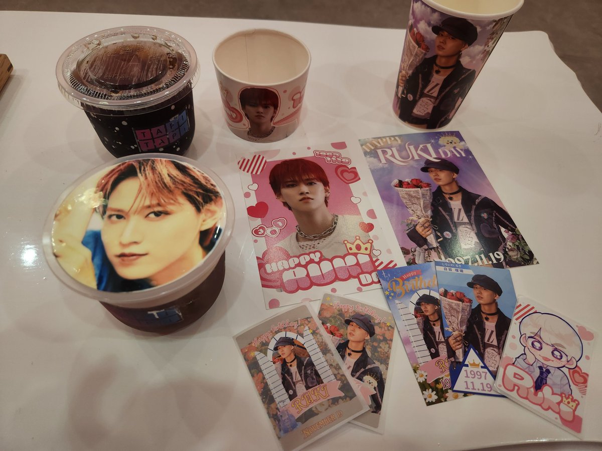 ta0623kumi's tweet image. 娘とアズワン観てから、TAPITAPI富山へ♡
娘念願の瑠姫のカプホとカフェプリに大喜び♡
また今年の誕生日にも来ようね♡

 #白岩瑠姫  #JO1 
#TAPITAPI富山