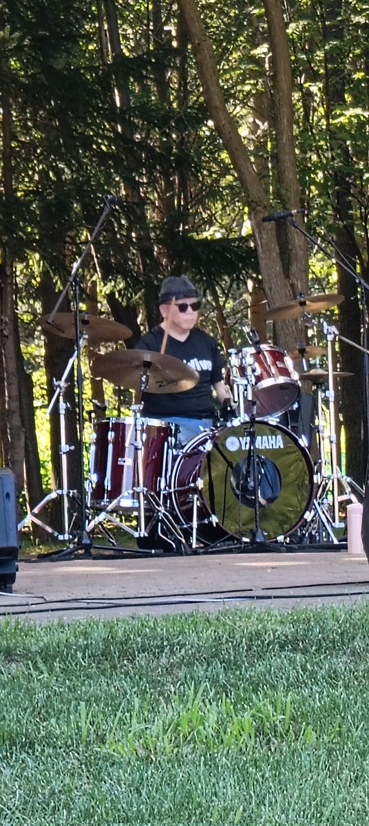 さいじさん、野外ライブで頑張ってますー！