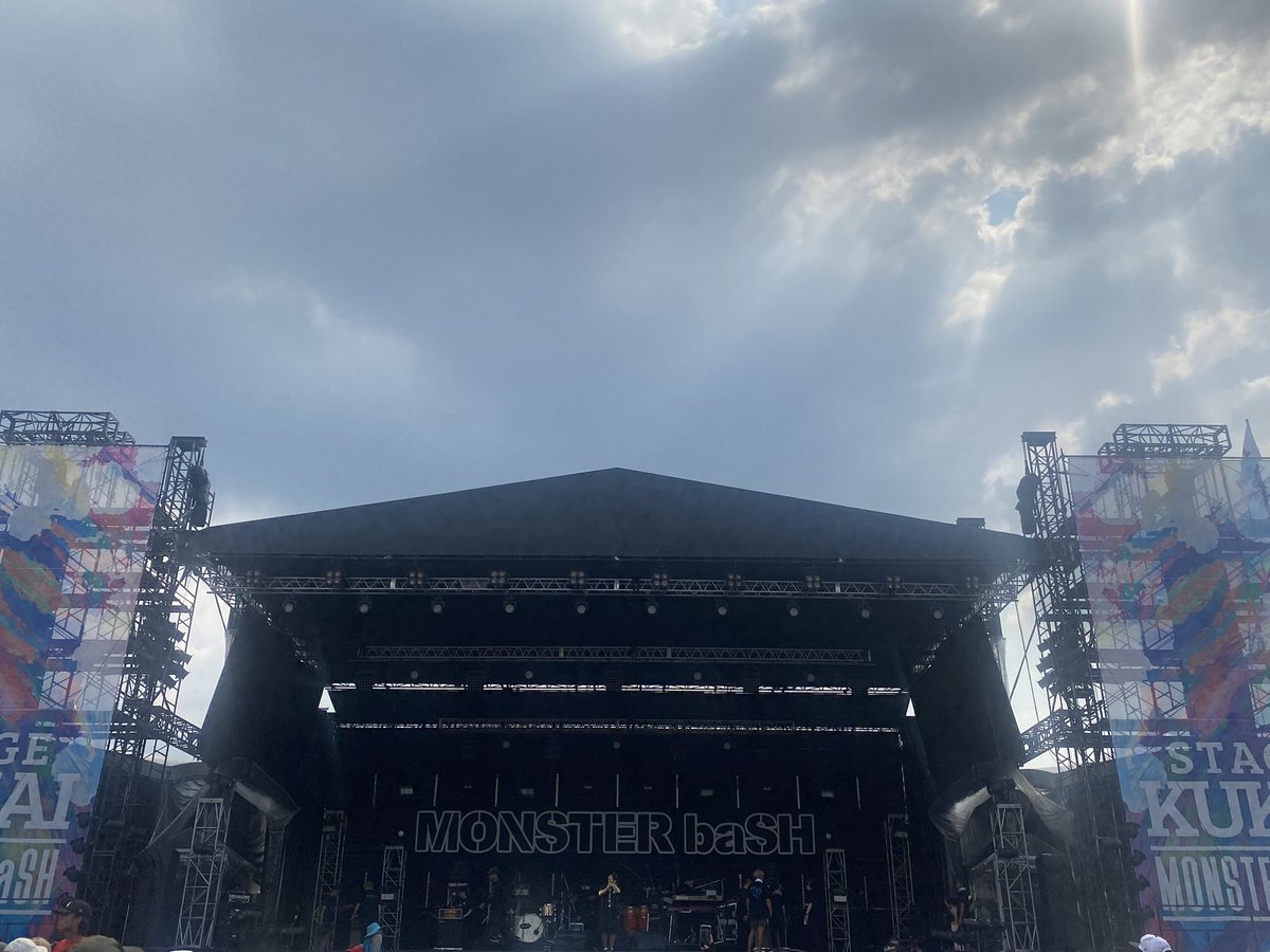 あいみょん、前方待機ー！！

#MONSTERbaSH