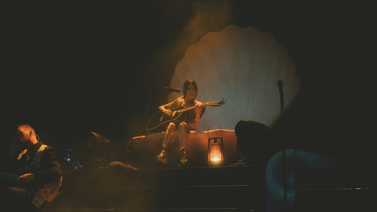 concertupdater's tweet photo. .@Jbrekkie transformed San Diego into a cathartic dreamscape this past Wednesday, with Michelle Zauner’s soaring vocals on new album cuts like "Winter in LA" &amp; fan favorites like "Be  Sweet" mesmerizing the crowd. Check out @rckyb’s full gallery on https://t.co/X1rq0cMDb0 https://t.co/ZmCrx7eKdY