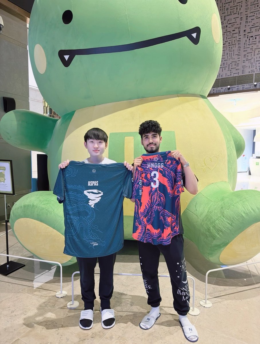 From Brazil Lock-in till now… @aspaszin 🐶 ️‍🔥🐹 @Jingggxd hehehe ~ SEE ...
