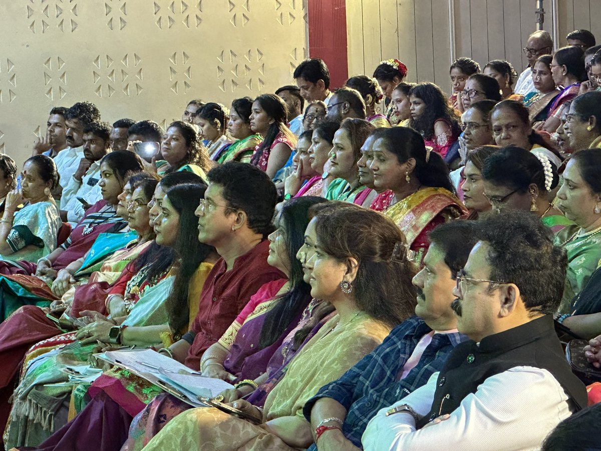 ShainaNC's tweet image. महामंगळागौर स्पर्धेचा महाअंतिम सोहळा - @Shivsenaofc @mieknathshinde @DrSEShinde #rangsharda #bandra #Mumbai @MeenaKambli @neelamgorhe