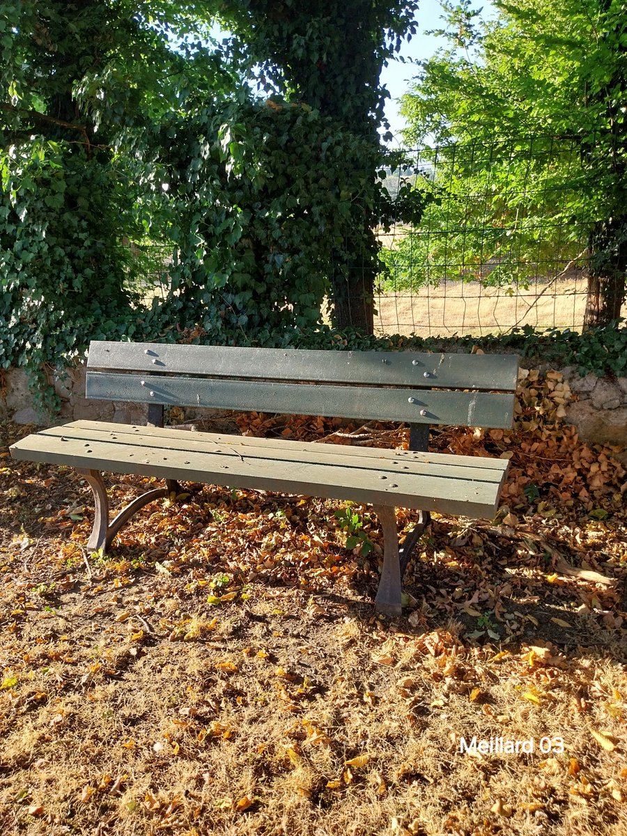 Mon #bancdominical à Meillard <a href="/Allierdpt/">Allier Département</a>
Bon dimanche ☀️ 
<a href="/JusteCentriste/">LE JUSTE CENTRISTE 🇪🇺♦️😷🇺🇦🐞🙏</a> <a href="/experienceloire/">Loire Valley</a> <a href="/Salerpipopette/">Pascale Prempain</a>
<a href="/Cadetsandrine87/">Cadet</a> <a href="/MyLoireValley/">My Loire Valley</a> <a href="/so_tourisme/">So_Tourisme 🌐🇨🇵🇪🇺</a>
<a href="/LdOptimistes/">Ligue des Optimistes 🤗💙</a> <a href="/jmlpyt/">jmlpyt photography</a> <a href="/philippepoustis/">Philippe Poustis 🇺🇦🇦🇲</a>
<a href="/ElfieNeuberger/">Elfie Neuberger</a> <a href="/Pauline_Nollet/">Pauline N 🇺🇦🎗🇮🇱</a> <a href="/PAC1515/">Tourisme Randonnée En Bourbonnais 🇫🇷🇨🇭🇮🇹🌿</a> <a href="/jmlpyt/">jmlpyt photography</a>