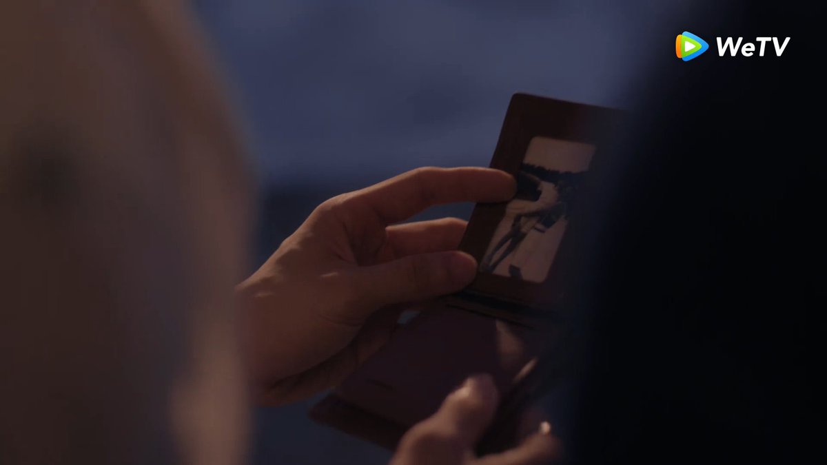 เรื่องแม่แน่เลย ที่พี่มายบอกว่า ธันวาเป็นคนที่ปล่อยวางได้ทุกเรื่อง จนบางเรื่องพี่มายยังทำไมได้เลยมันมากเกินไป ขนาดเรื่องแม่ที่ได้จากไปแล้วด้วยการจบชีวิตตัวเอง ธันวามันยังพูดเลยว่า “ทุกคนมีสิทธิ์เลือกได้ทำตามใจของตัวเอง” ต้องปล่อยวางและปลงขนาดไหนอ่ะ อยากโอ๋ธันวาว่ะ

#ShineEP4