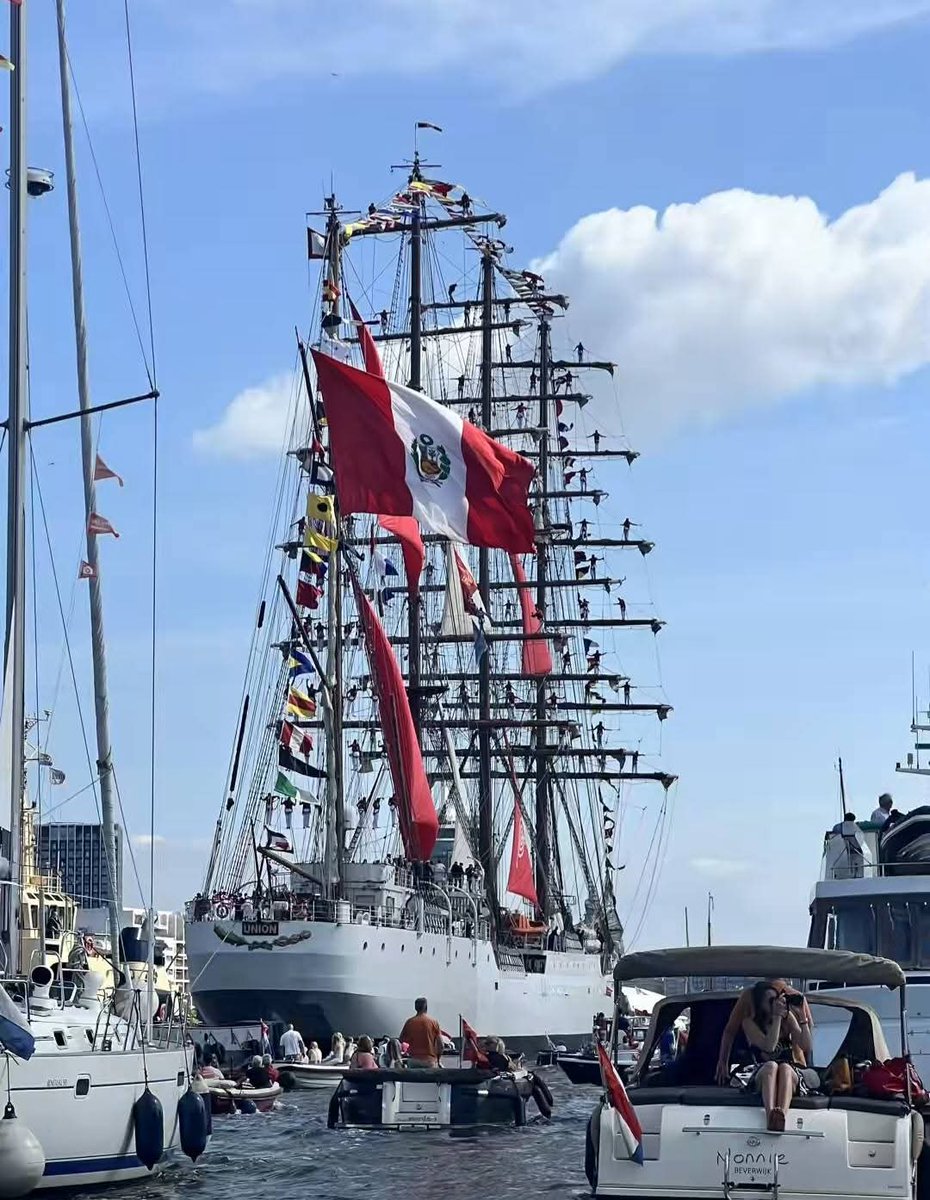 DungerRob's tweet image. SAIL AMSTERDAM 
#Amsterdam #Netherlands
Sail Amsterdam is held every five years and attracts hundreds to thousands of tall ships, historical vessels and modern sailing boats from around the world.
 #sailboats #sail #events