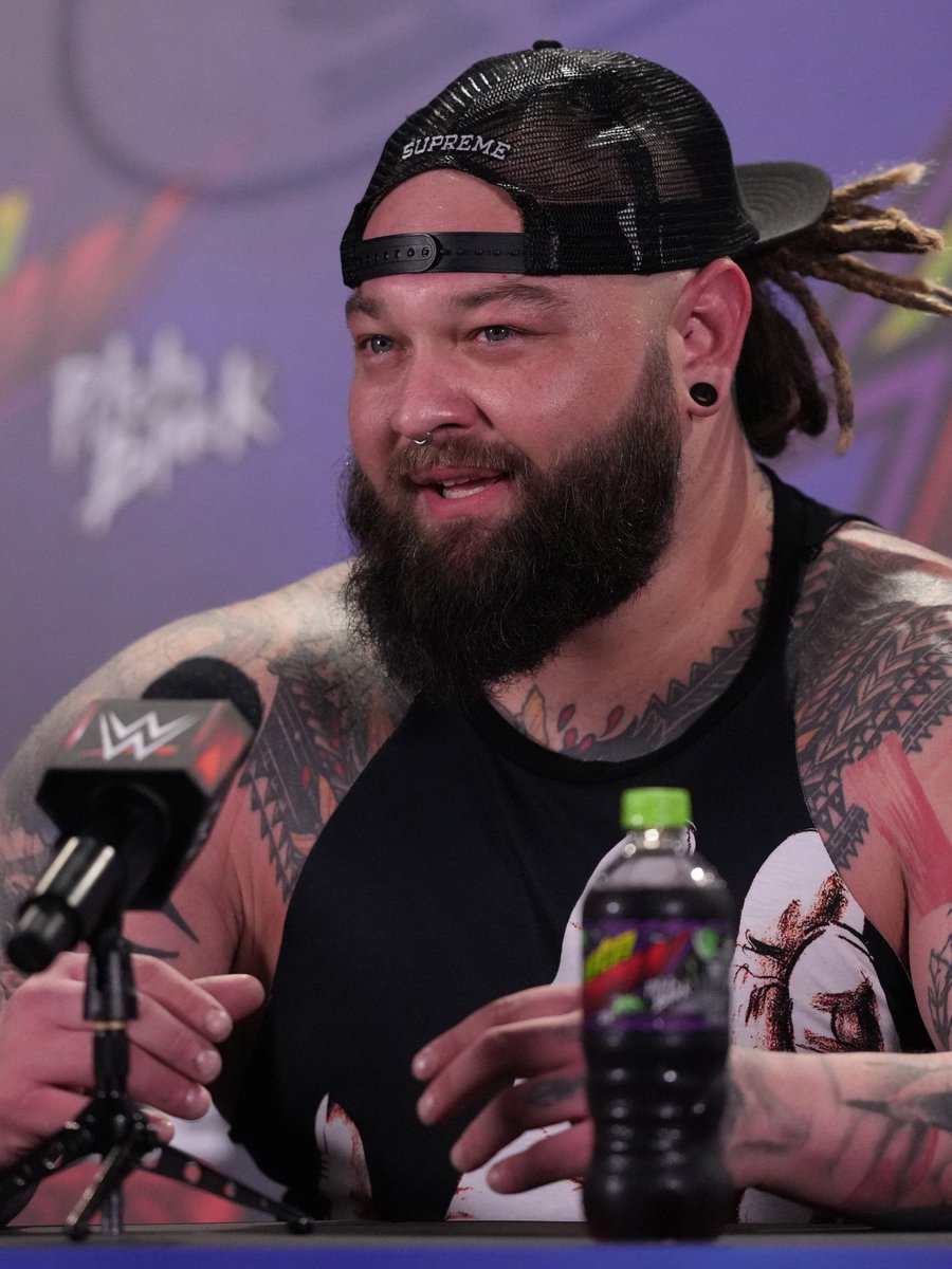 Sean Ross Sapp of Fightful.com tweet media