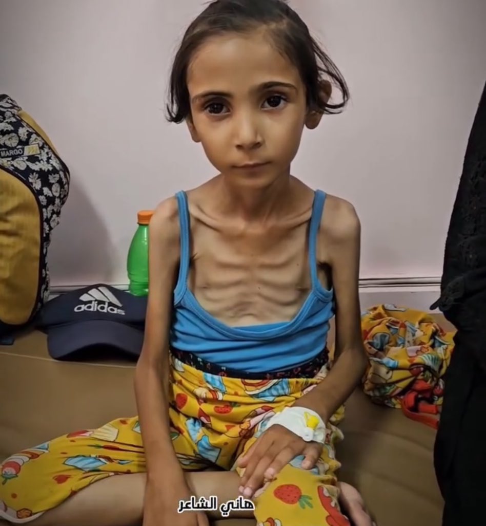 If you see this little angel girl, reply with 💔🇵🇸