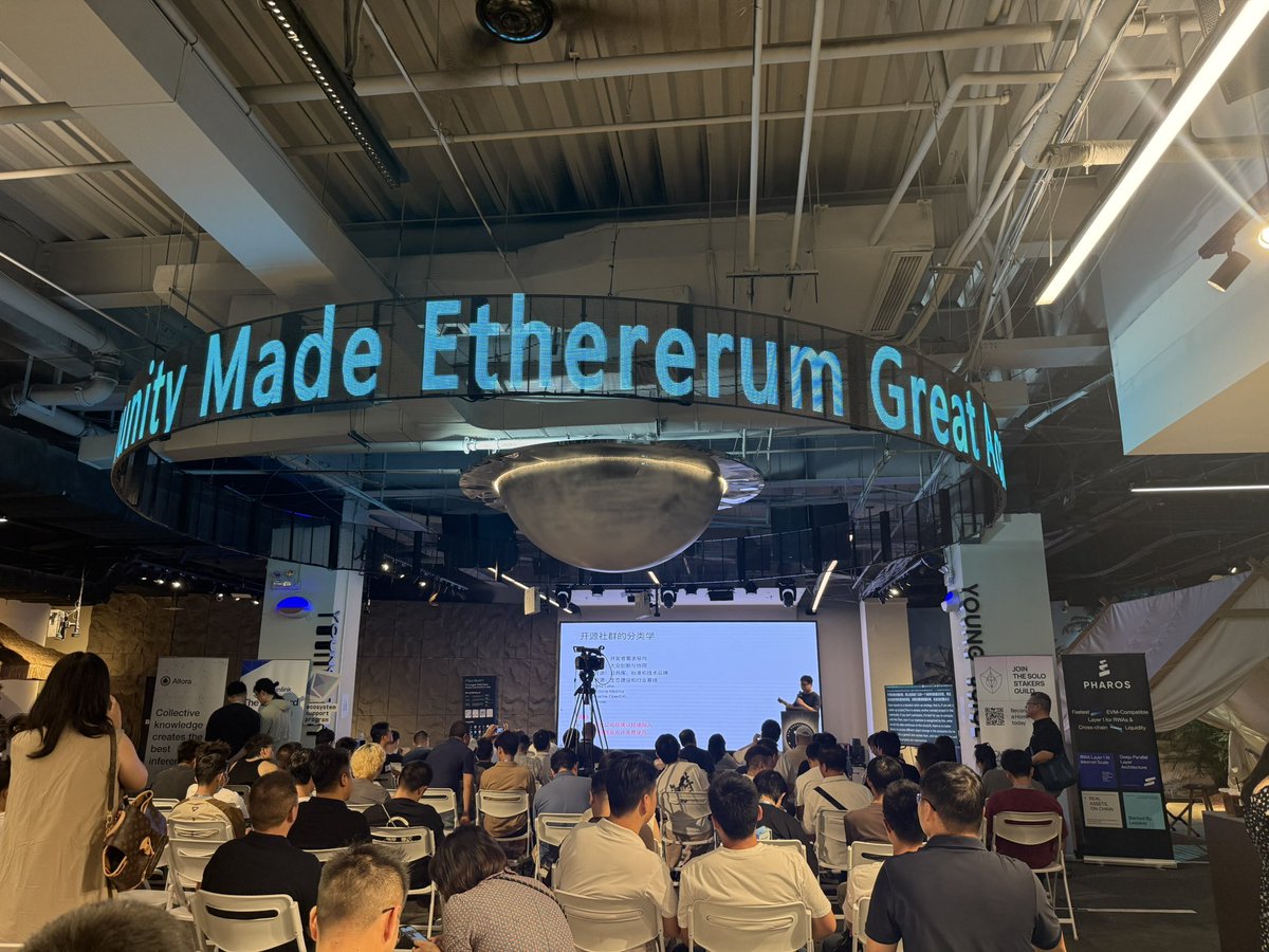FXH_AI_global's tweet photo. #Feixiaohao at ETHShenZhen 2025🚩
$ETH
#Ethereum #BuDL https://t.co/RJXztUSCmM