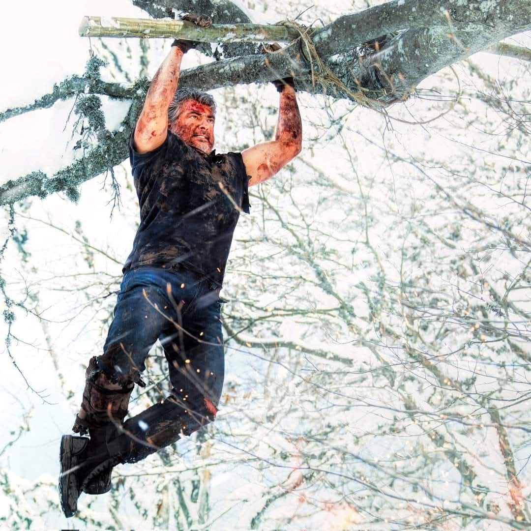 Dedication + Hardwork = #AjithKumar 

#8YearsOfVIVEGAM