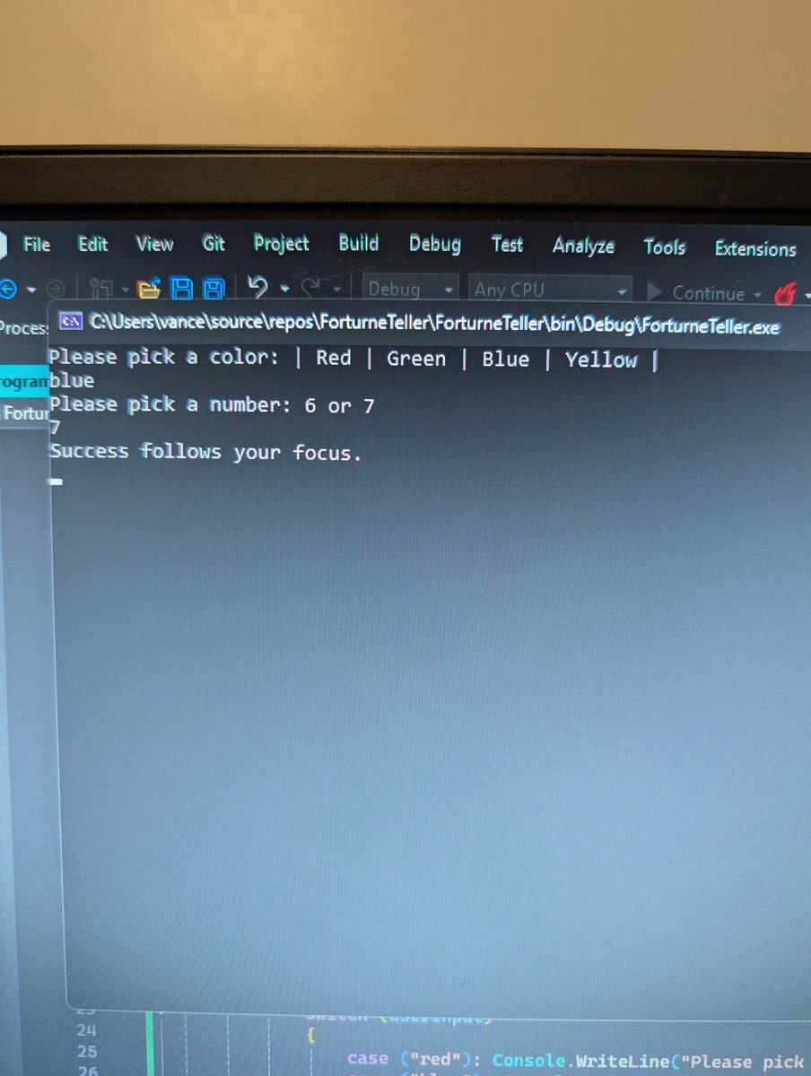 AttackTheSyntax's tweet image. Just learned everything about fields, constructors, and switched. Made a little paper fortune teller.
Can you spot the mistake I forgot to fix?