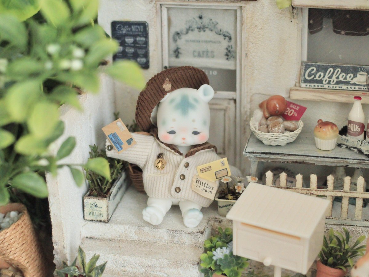 왜인지모르게  편지를 다른집으로 배달할듯한 멍충미💦🤣

📮❤<a href="/merchennine/">아홉⛱️</a> 

#kumumuku #버터크림