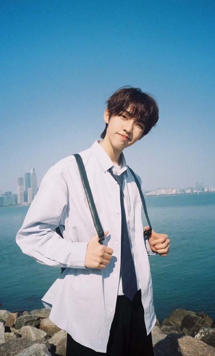 저이랑 바다랑 너무 잘 어울려 🌊🌊

#范哲逸 #판저이 #FANZHEYI