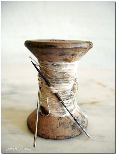 LetrasdeO's tweet image. Cóseme al crepúsculo de tu mirada,
a los pliegues de tu alma...

Olivia 

#12PalabrasalViento