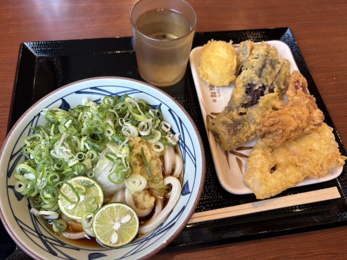 おひるごはん
うどん🍜