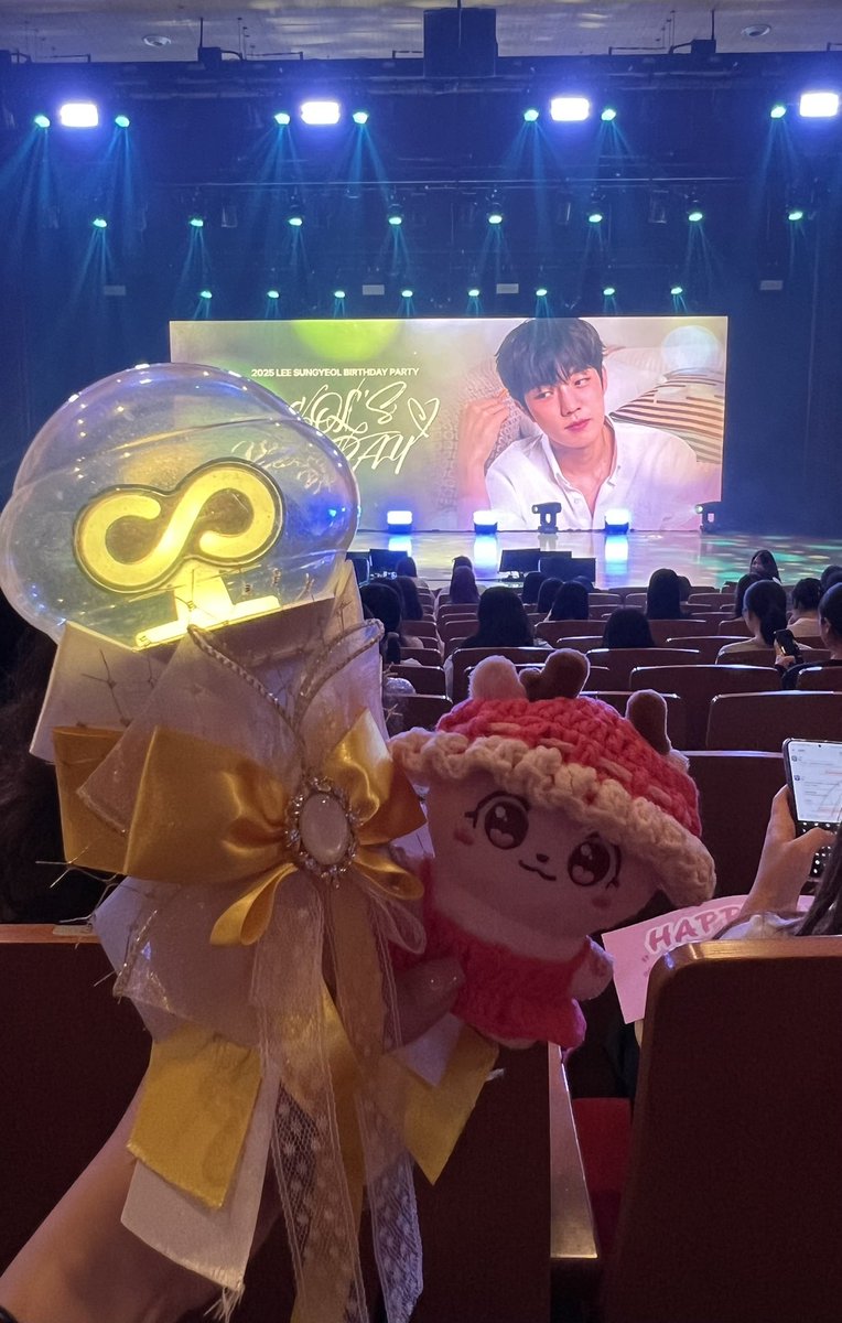 준비완료
@lovd_IFNT 님 선물해주신 이뿐 리본 잘 쓰고있슴돠💛