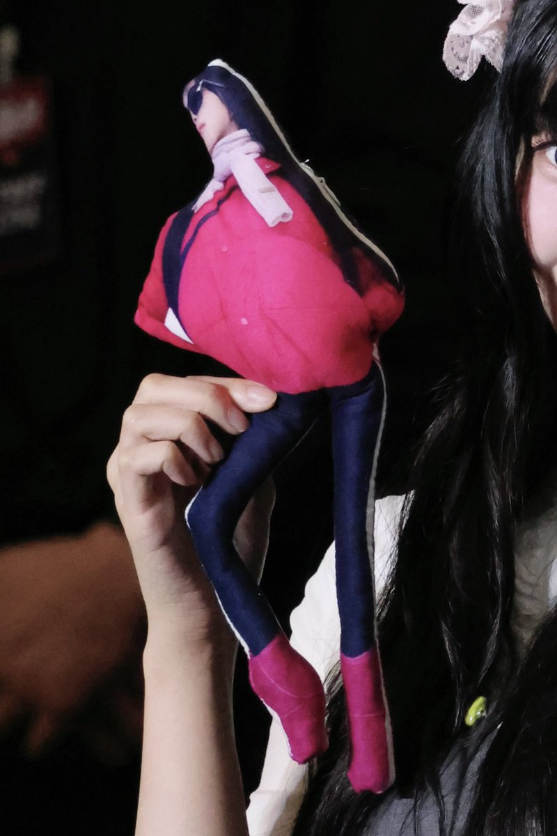 250823

#유니스 #UNIS 
#나나 #NANA