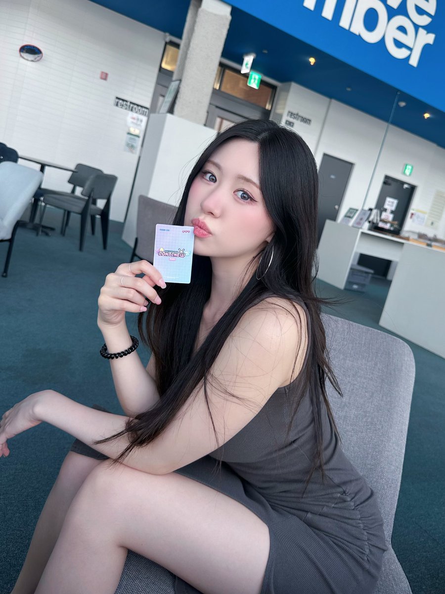 limmuumin's tweet photo. ์ปจํฐ๋ฎค?0? ๐ฉต๐ซง
#MUU #๋ฎค
#ContiNEW #์ปจํฐ๋ด https://t.co/PPvqtrWJH7