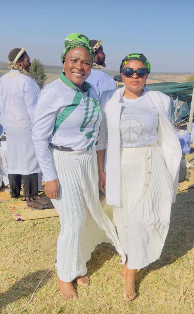 Allow me to Celebrate these two Hard working women in Mpumalanga, always on the ground and making sure that MKP is alive . Looking forward in Winning Municipalities in Mpumalanga ❤️❤️🙏🏽🙏🏽🙏🏽Happy Sunday ⁦<a href="/AdvBMkhwebane/">Adv Busisiwe Mkhwebane</a>⁩