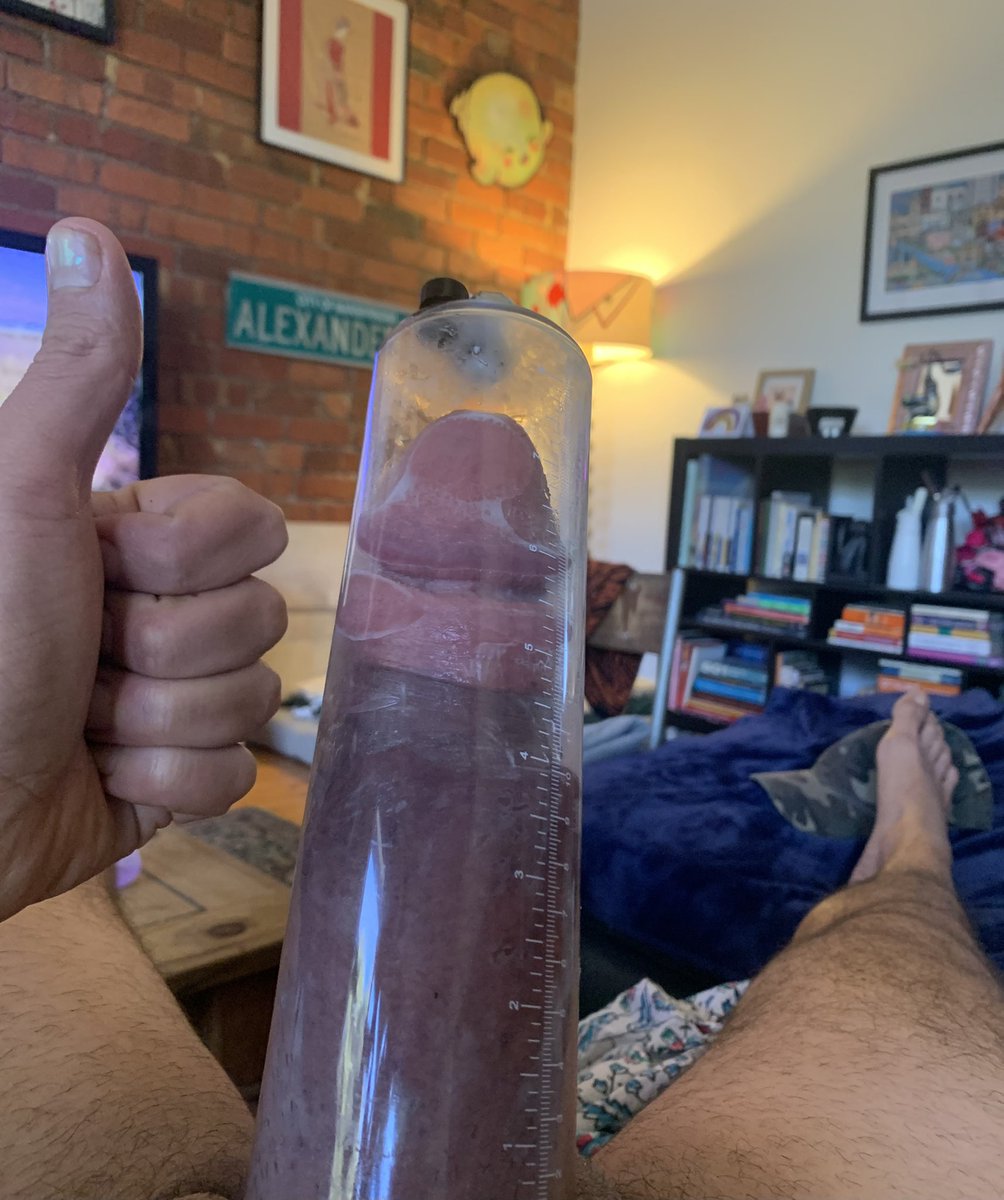 Great day for a pump😜 Almost the size of my wrist 💪🍆
#pumpcock #fatcock #thickcock