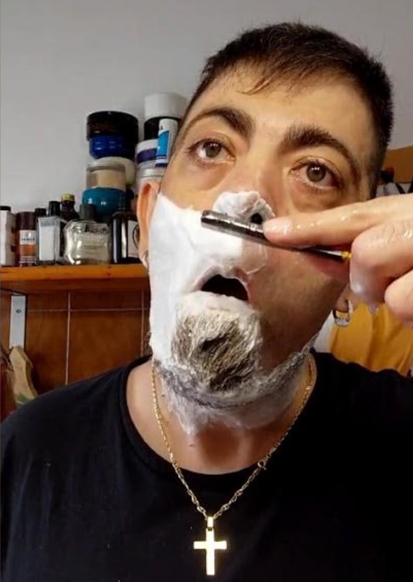 ilRasoiocom's tweet photo. 📷📷#WetshavingArt Video Alert! 📷📷#ChallengeRasatura]. Diventa tu l'ispirazione!   #RasaturaPerfetta#ilRasoio.com  📷

https://t.co/AizPHd4MdR https://t.co/djeoFTSiSd