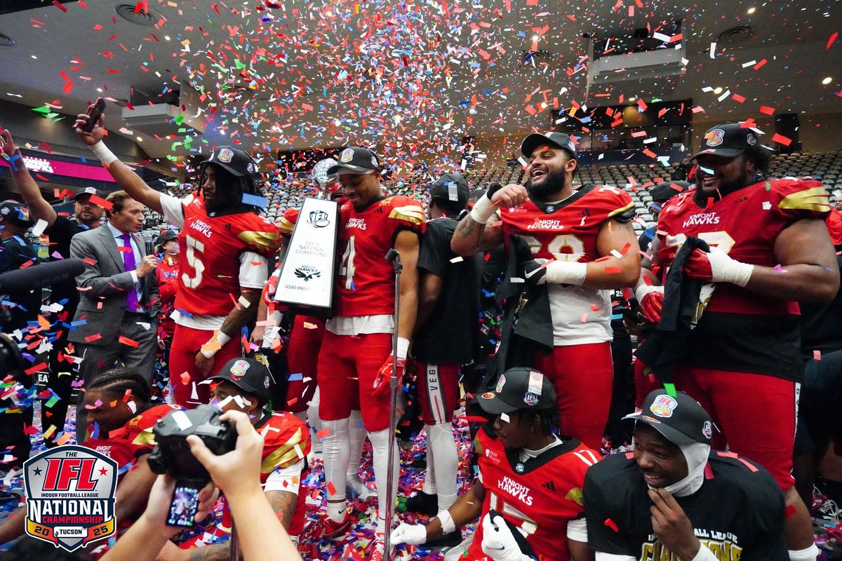 IndoorFL's tweet photo. It’s a party in Tucson for the @KnightHawksIFL who win their FIRST ever IFL National Championship 🎊🏆

 #TheIndoorWar #IFL #IndoorFoolballLeague #IndoorFL #GoIFL #Football #2025IFLPlayoffs #IFLNC #IFLNationalChampionship #NationalChampionship #IndoorFootball #Championship #Touchdown