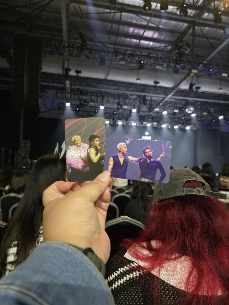 Black Zips (@bzipsforkentell) on Twitter photo Weβre seated and ready for the souncheck. π€π
Got your freebies? Donβt forget to tag us!
Havenβt received yours yet? Just look for
<a href="/dean_sum05/">Geminiππβ</a> and weβll hand it to you. π«Άπ»
SINGAPORE ROARS WITH SB19
SARAHxSB19 UMAALIGID SA ASAP
<a href="/SB19Official/">SB19 Official</a> #SB19
#SaWWorldTourSG Weβre seated and ready for the souncheck. π€π
Got your freebies? Donβt forget to tag us!
Havenβt received yours yet? Just look for
<a href="/dean_sum05/">Geminiππβ</a> and weβll hand it to you. π«Άπ»
SINGAPORE ROARS WITH SB19
SARAHxSB19 UMAALIGID SA ASAP
<a href="/SB19Official/">SB19 Official</a> #SB19
#SaWWorldTourSG