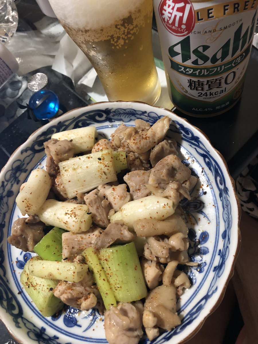 皆様お疲れ様です☺️
日曜も相変わらず仕事してきて
晩飯食べながらポケポケでもします😋👌
みんなは日曜楽しめましたか😆？