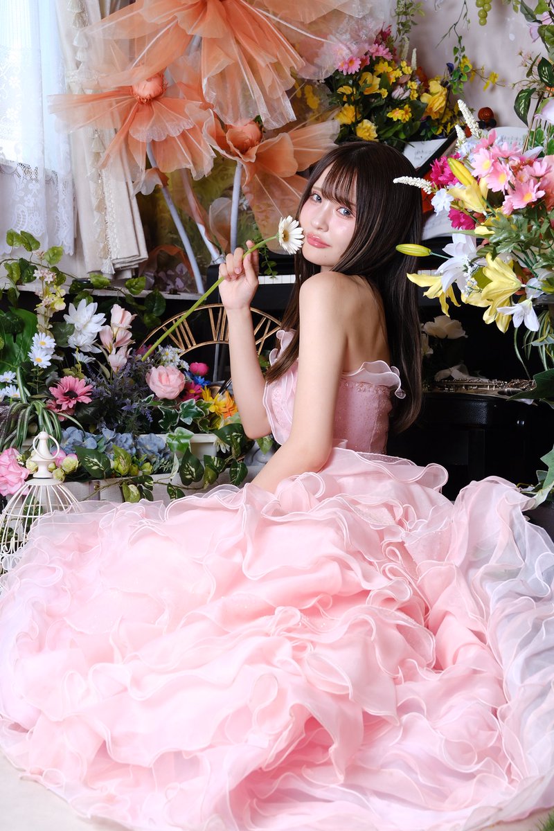 生誕祭💐

model:真白りあさん
<a href="/watashiwomite_1/">真白 りあ8/14大阪でお試し撮影会</a> 

latiras <a href="/latiras0401/">latiras</a> さんでの撮影会にて
約1年ぶりの撮影でした📸

#portrait #ポートレート撮影 
#ファインダー越しの私の世界 
#写真好きな人と繋がりたい 
#写真撮ってる人と繋がりたい 
#lovers_nippon_portrait 
#jp_portrait