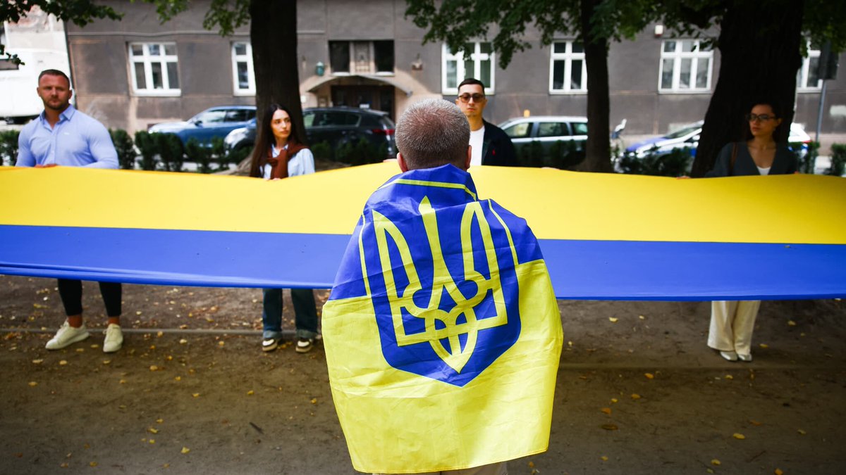 "Le pays restera libre": la fête de l'indépendance de l'Ukraine célébrée entre espoirs et résilience
l.bfmtv.com/vBPq