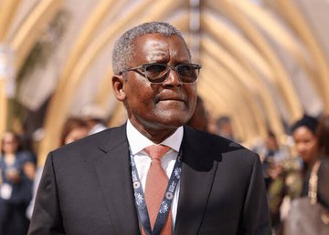 0xMaestro. (@mrayoola9) on Twitter photo Forbes just dropped the list of the Worldโs 23 Black Billionaires for 2025. Check if your name is there .
1. Aliko Dangote ๐ณ๐ฌ โ $23.9B
2. David Steward ๐บ๐ธ โ $11.4B
3. Robert F. Smith ๐บ๐ธโ $10.8B
4. Alexander Karp ๐บ๐ธ โ $8.4B
5. Mike Adenuga ๐ณ๐ฌ โ $6.8B
6. Abdulsamad Rabiu ๐ณ๐ฌ โ Forbes just dropped the list of the Worldโs 23 Black Billionaires for 2025. Check if your name is there .
1. Aliko Dangote ๐ณ๐ฌ โ $23.9B
2. David Steward ๐บ๐ธ โ $11.4B
3. Robert F. Smith ๐บ๐ธโ $10.8B
4. Alexander Karp ๐บ๐ธ โ $8.4B
5. Mike Adenuga ๐ณ๐ฌ โ $6.8B
6. Abdulsamad Rabiu ๐ณ๐ฌ โ