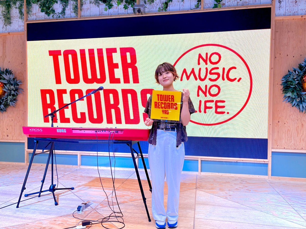 【#OKYO】OKYO 1stEP 「海底の鯨」🐋
リリース記念イベント🎶
本日🚩アリオ八尾 光町スクエアにて開催でした🎉

心に深く響く、とっても素敵な
演奏と歌声でした...!😌🎹🐕
本日は、お越しくださりありがとうございました✨
これからも八尾からご活躍を応援しております✊