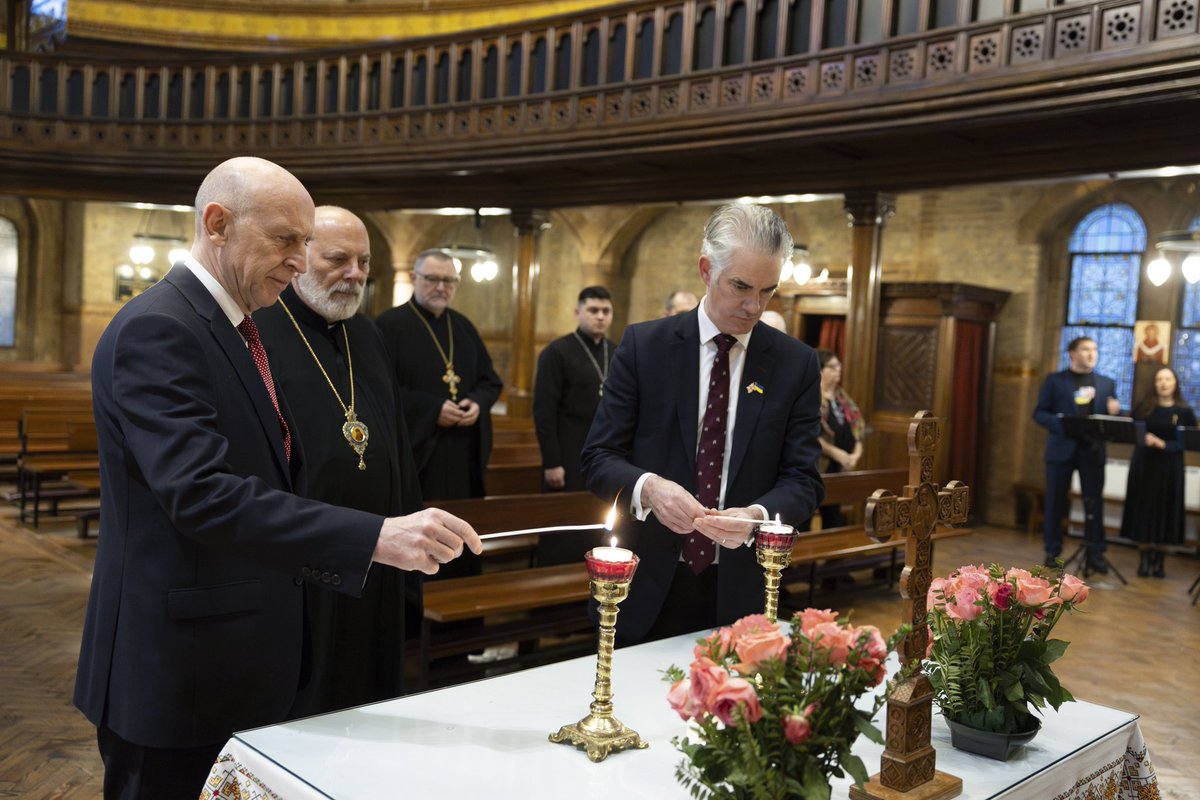 This Ukrainian Independence Day we honour the lives tragically lost as a result of Putin’s illegal invasion, and continue to stand with Ukraine in its fight for freedom 🇺🇦🇬🇧