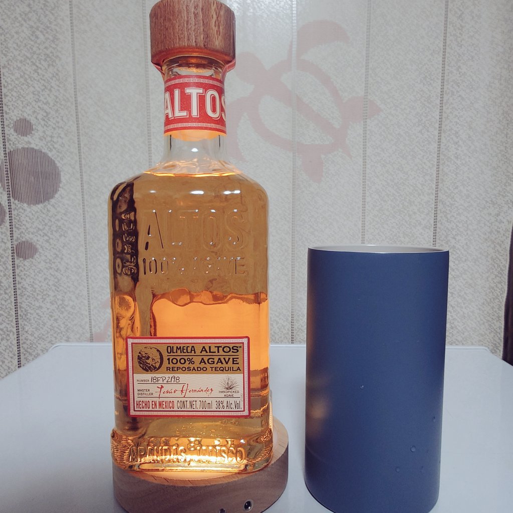 オルメカ アルトス レポサド🇲🇽🥃暑い日は💦
 #テキーラハイボール
 #テキーラ
 #オルメカ
 #晩酌