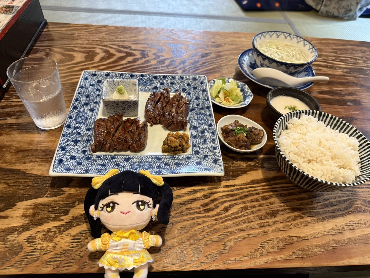 仙台来たー
かなみんがおすすめしていた炭焼牛たん東山行ってきました！
特選牛たんめちゃうま😋
#超ときめき宣伝部
#とき宣超最強ツアー