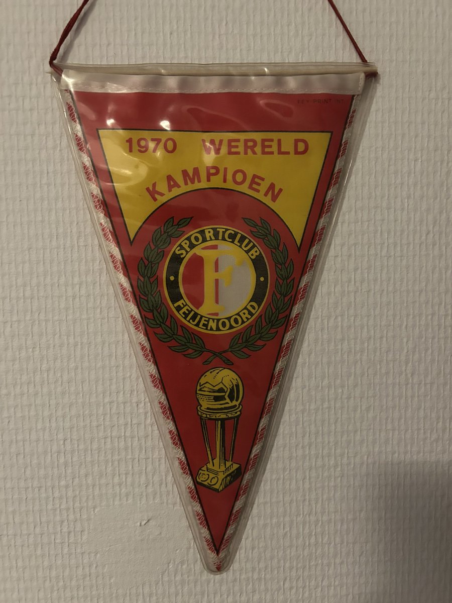 Laat de FIFA maar roepen, dit neemt nooit iemand ons meer af. Feyenoord wereldkampioen! 💪🏻❤️🤍🖤