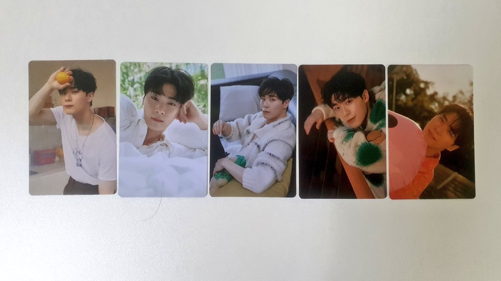 bbinniddo's tweet photo. 문빈 쎄씨 단독화보 포카 정리합니다.
배송비포함 1.0
#astro #아스트로 #아스트로포카 #아스트로양도 #문빈 https://t.co/dFDWqvyFNx