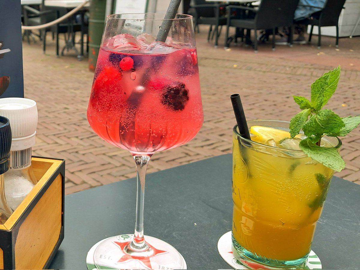 Gistermiddag voor het eerst weer op een terrasje in de stad gezeten en naar de markt geweest nu met mijn schoonzus. 
Dat deden we altijd samen💔
Het was een gezellige middag 🥂
#bringsbackmemories #rouw
Vandaag een rustige dag thuis
Fijne zondag!🌞🍀