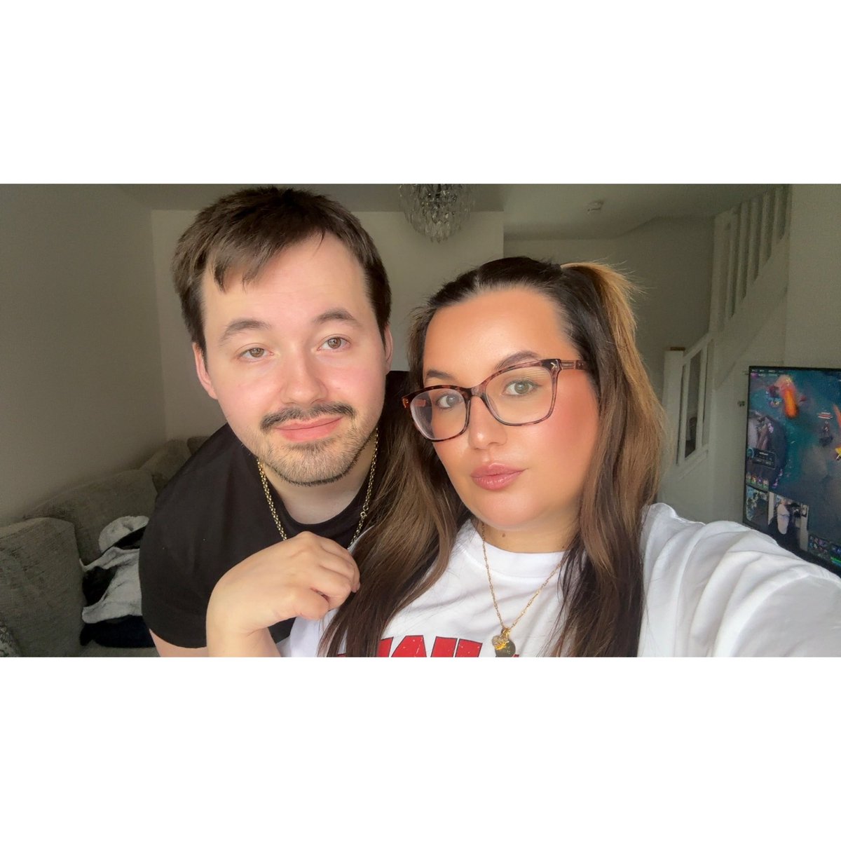 ChelsieHun_'s tweet image. Love you love you love you @MikeCobra_