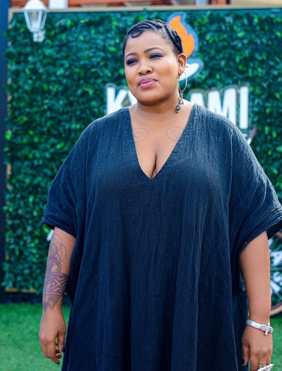 special_child ๐ (@specialchild01) on Twitter photo This woman <a href="/thandiswamazwai/">Thandiswa Mazwai</a> she's all kinds of gorgeous ๐๐พโโ๏ธโค๏ธโ๐ฅ๐ This woman <a href="/thandiswamazwai/">Thandiswa Mazwai</a> she's all kinds of gorgeous ๐๐พโโ๏ธโค๏ธโ๐ฅ๐