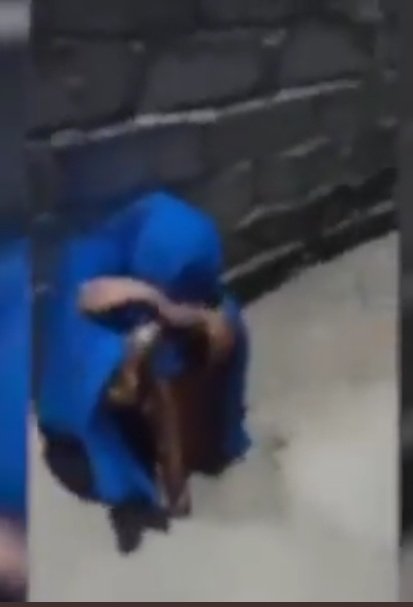 سالگرد جنبش ماهو بلوچ نزدیک است، دختری که فراموش شده. 

دختری که سکوتش را شکست و آتشی در دل یک ملت روشن کرد.
اما حالا، در میان هیاهوی فراموشی، تنها مانده است.
#ماهو_بلوچ قربانی نبود، آغاز یک فریاد بود؛ فریادی که نباید خاموش شود. چون فراموشی، دومین جنایت است.
#جمعه_خونین_بلوچستان