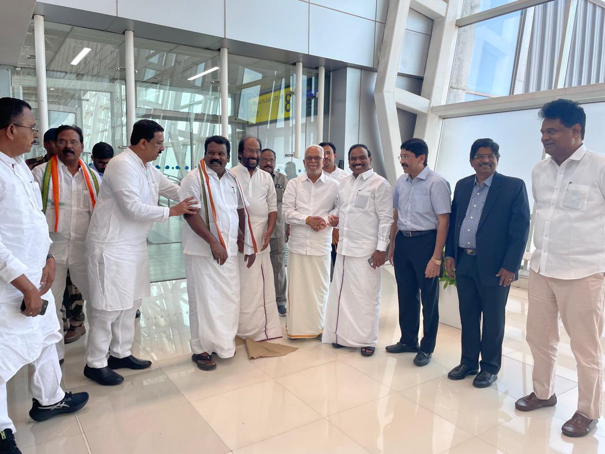 A RAJA (@dmk_raja) on Twitter photo роХрпБроЯро┐ропро░роЪрпБ родрпБрогрпИродрпН родро▓рпИро╡ро░рпН родрпЗро░рпНродро▓ро┐ро▓рпН роЗроирпНродро┐ропро╛ роХрпВроЯрпНроЯрогро┐ ро╡рпЗроЯрпНрокро╛ро│ро░ро╛роХ рокрпЛроЯрпНроЯро┐ропро┐роЯрпБроорпН роЙроЪрпНроЪроирпАродро┐рооройрпНро▒ роорпБройрпНройро╛ро│рпН роирпАродро┐рокродро┐ родро┐ро░рпБ.роЪрпБродро░рпНроЪройрпН ро░рпЖроЯрпНроЯро┐ роЕро╡ро░рпНроХро│рпИ, роХро┤роХродрпН родро▓рпИро╡ро░рпН рооро╛рогрпНрокрпБрооро┐роХрпБ родрооро┐ро┤рпНроиро╛роЯрпБ роорпБродро▓роорпИроЪрпНроЪро░рпН роЕрогрпНрогройрпН родро┐ро░рпБ.<a href="/mkstalin/">M.K.Stalin</a> роЕро╡ро░рпНроХро│ро┐ройрпН ро╡ро┤ро┐роХро╛роЯрпНроЯрпБродро▓ро┐ройрпНрокроЯро┐, роЪрпЖройрпНройрпИ ро╡ро┐рооро╛рой роиро┐ро▓рпИропродрпНродро┐ро▓рпН роЗройрпНро▒рпБ ро╡ро░ро╡рпЗро▒рпНро▒рокрпЛродрпБ роХрпБроЯро┐ропро░роЪрпБ родрпБрогрпИродрпН родро▓рпИро╡ро░рпН родрпЗро░рпНродро▓ро┐ро▓рпН роЗроирпНродро┐ропро╛ роХрпВроЯрпНроЯрогро┐ ро╡рпЗроЯрпНрокро╛ро│ро░ро╛роХ рокрпЛроЯрпНроЯро┐ропро┐роЯрпБроорпН роЙроЪрпНроЪроирпАродро┐рооройрпНро▒ роорпБройрпНройро╛ро│рпН роирпАродро┐рокродро┐ родро┐ро░рпБ.роЪрпБродро░рпНроЪройрпН ро░рпЖроЯрпНроЯро┐ роЕро╡ро░рпНроХро│рпИ, роХро┤роХродрпН родро▓рпИро╡ро░рпН рооро╛рогрпНрокрпБрооро┐роХрпБ родрооро┐ро┤рпНроиро╛роЯрпБ роорпБродро▓роорпИроЪрпНроЪро░рпН роЕрогрпНрогройрпН родро┐ро░рпБ.<a href="/mkstalin/">M.K.Stalin</a> роЕро╡ро░рпНроХро│ро┐ройрпН ро╡ро┤ро┐роХро╛роЯрпНроЯрпБродро▓ро┐ройрпНрокроЯро┐, роЪрпЖройрпНройрпИ ро╡ро┐рооро╛рой роиро┐ро▓рпИропродрпНродро┐ро▓рпН роЗройрпНро▒рпБ ро╡ро░ро╡рпЗро▒рпНро▒рокрпЛродрпБ