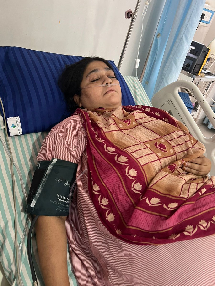 AamirsABD's tweet image. 🚨🚨🚨 

Farhana Ansari ( @OBAID_MTS2's Aunty) is suffering from tumor in pleura, family and some x users has tried everything but still They are 35K short from required amount.

Please contribute and repost this tweet so other people can contribute too.

Acc No : 387802120058225…