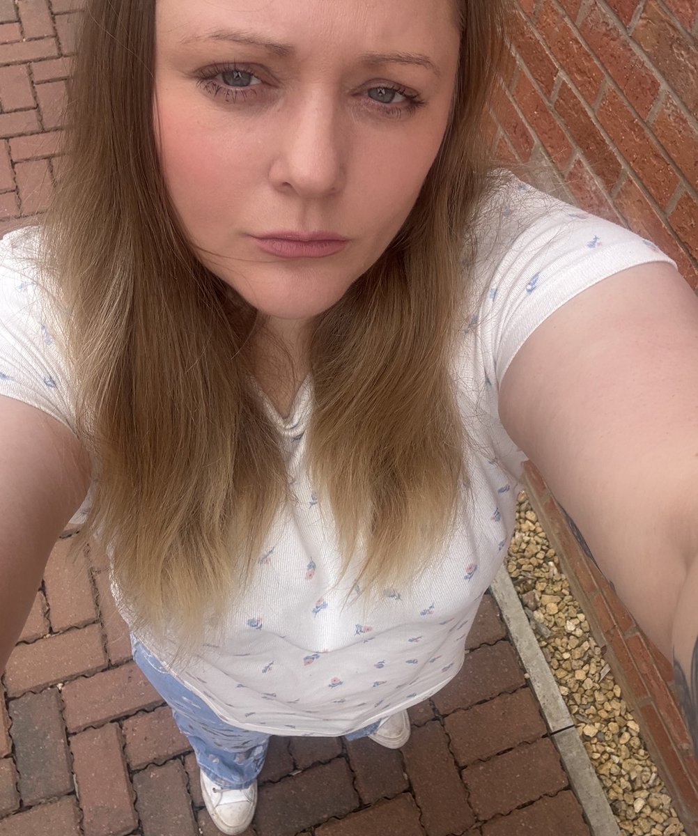 Angela Powis Singer-Songwriter tweet media