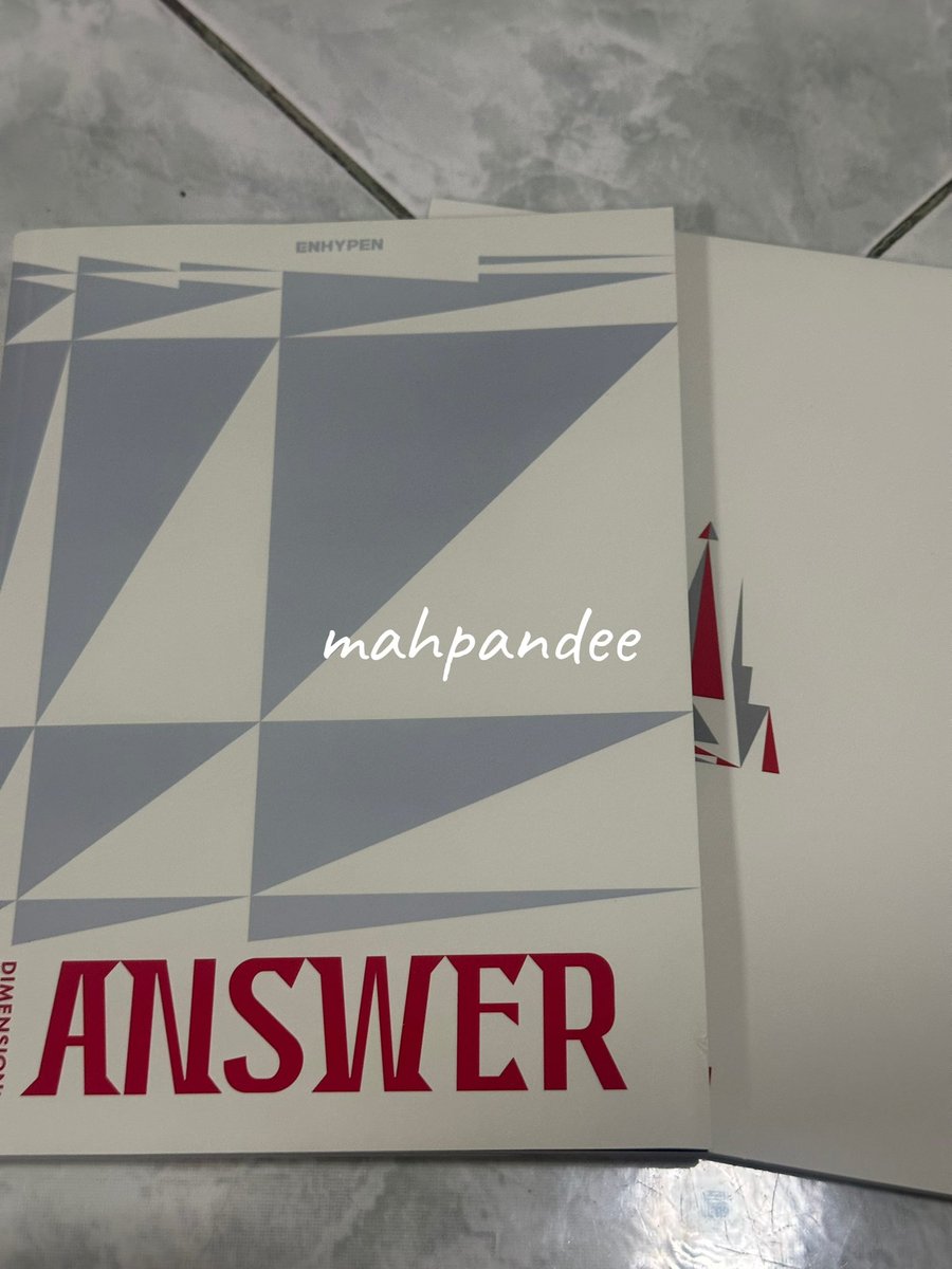 mahpandee's tweet photo. ปล่อยอัลบั้ม Dimension : Answer 
💗ของครบตามรูป ไม่มีตำหนิ
เวอร์ละ 360฿ รวมส่ง 
(รับ 2 บั้ม 590฿ รวมส่ง)
 
#ตลาดนัดENHYPEN #ตลาดนัดengene #ตลาดนัดออนไฮเพน #ตลาดนัดเอนจีน ตามหา https://t.co/moMdHKocYp