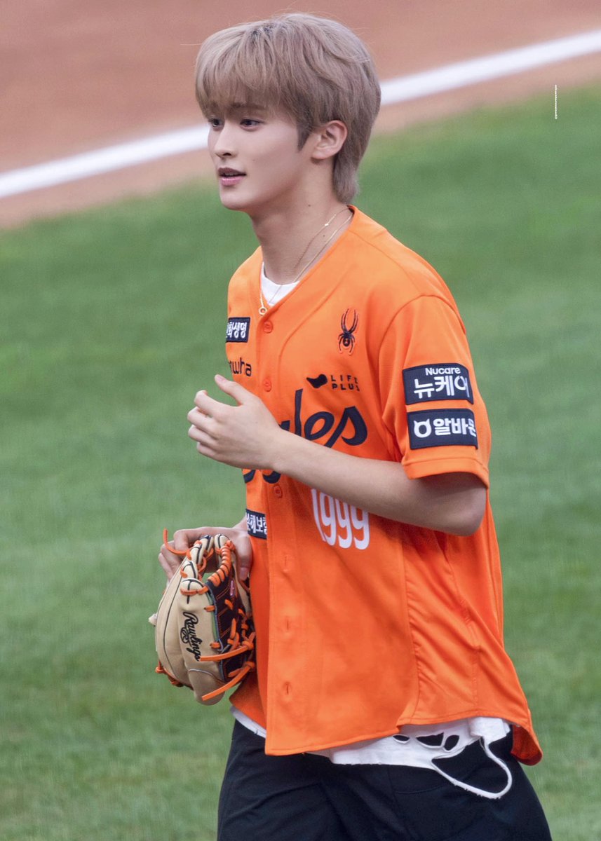 mkwatermelon82's tweet photo. 250823

#MARK #マーク #MARKLEE #NCT #NCTDREAM #NCT127 #마버블 #마크버블 https://t.co/tCABtc7QOY