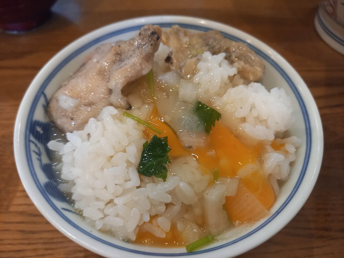 キクヤ青梅本店さん❇昨日に引き続き✴鶏白湯の中華SOBA〜炭火炙り鶏のせ〜&amp;TKG 💡程よい鶏白湯で炭も良い感じ🙆ラストは親子丼ならぬ雑炊風にて〆👏ごちそうさまです☺