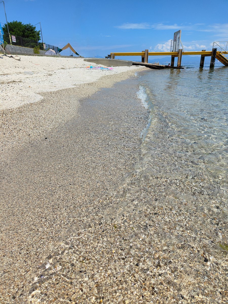 いやぁ、関東で有名なプールとかに行って思ったんですけど、関西圏に琵琶湖があってマジで良かったと思いました(о´ω`о)

塩屋とかに行く人も多いですけど、塩屋行く時間とお金を掛けるんなら、絶対琵琶湖の方に行くわ(о´∀`о)ノ
