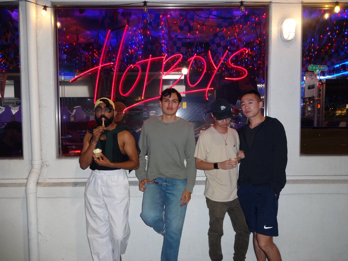 ૮ ˶ᵔ ᵕ ᵔ˶ ა tweet media