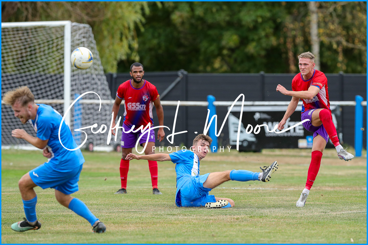 GeoffMoore's tweet image. Match photos are now up between @PTFC88 vs @hinckley_afc in the Isuzu FA Vase yesterday. 
prints.moore.photos/sports/ptfcvsh…
A close game at times 1-1 (FT) not reflective of the overall performance by both teams. A penalty shoot out decided it. 7-6 - some of my favs